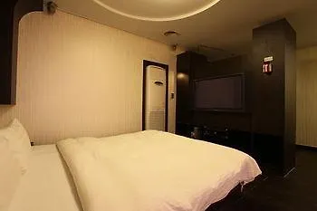 Hotel Highland 首爾 2*,